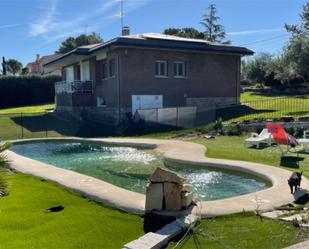 Piscina de Casa o xalet en venda en San Agustín del Guadalix amb Aire condicionat, Terrassa i Piscina