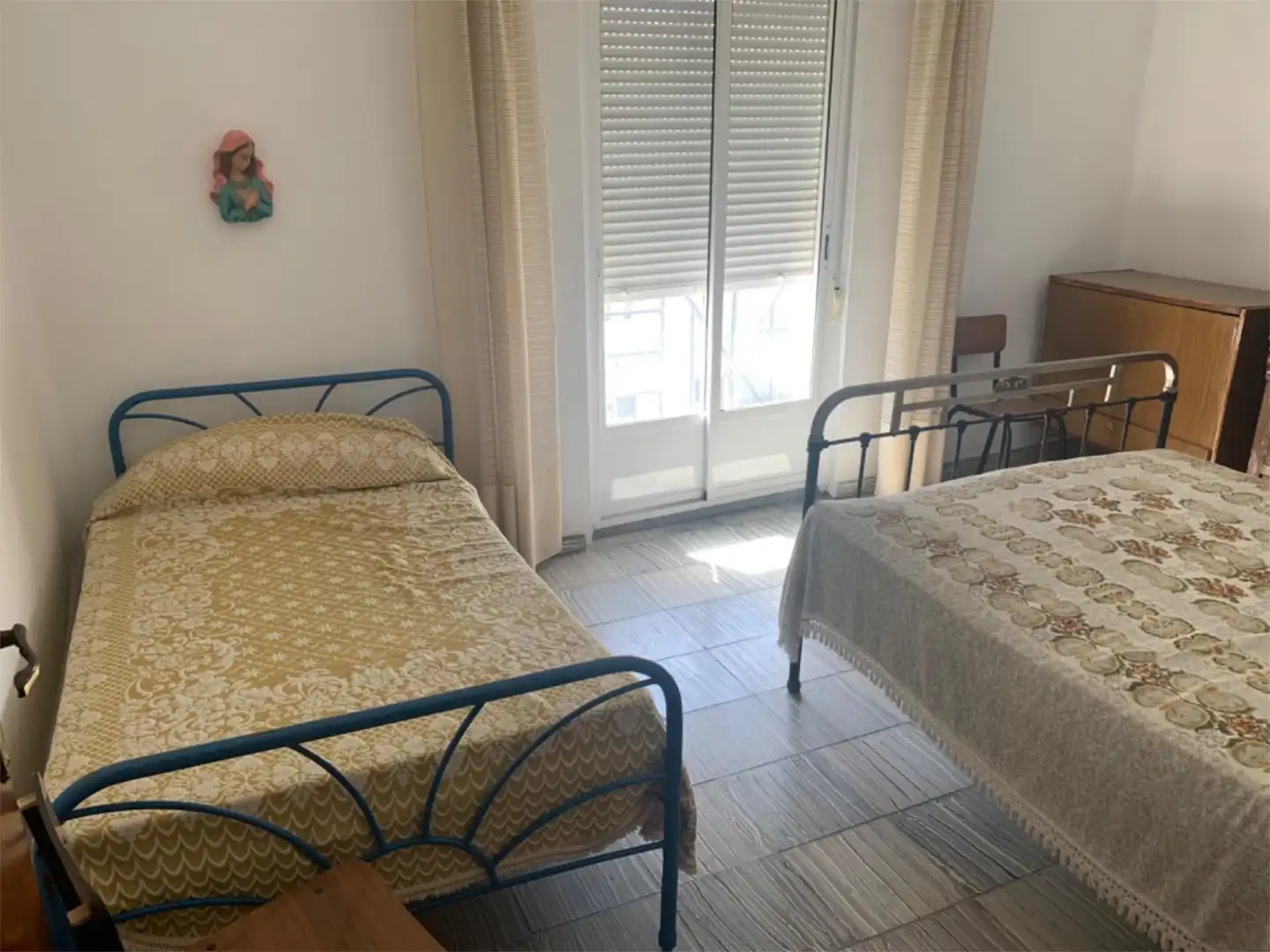 Casa adosada en venta en Calle Rambla, 30, Caniles Habitación de Casa adosada en venta en Caniles con Jardín privado, Terraza y Amueblado