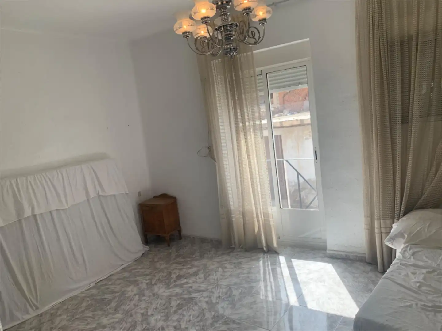 Casa adosada en venta en Calle Rambla, 30, Caniles Habitación de Casa adosada en venta en Caniles con Jardín privado, Terraza y Amueblado