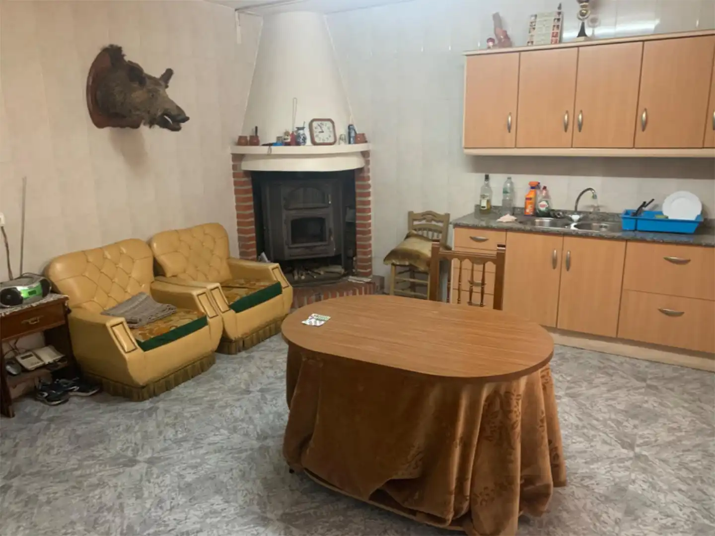 Casa adosada en venta en Calle Rambla, 30, Caniles Sala de estar de Casa adosada en venta en Caniles con Jardín privado, Terraza y Amueblado