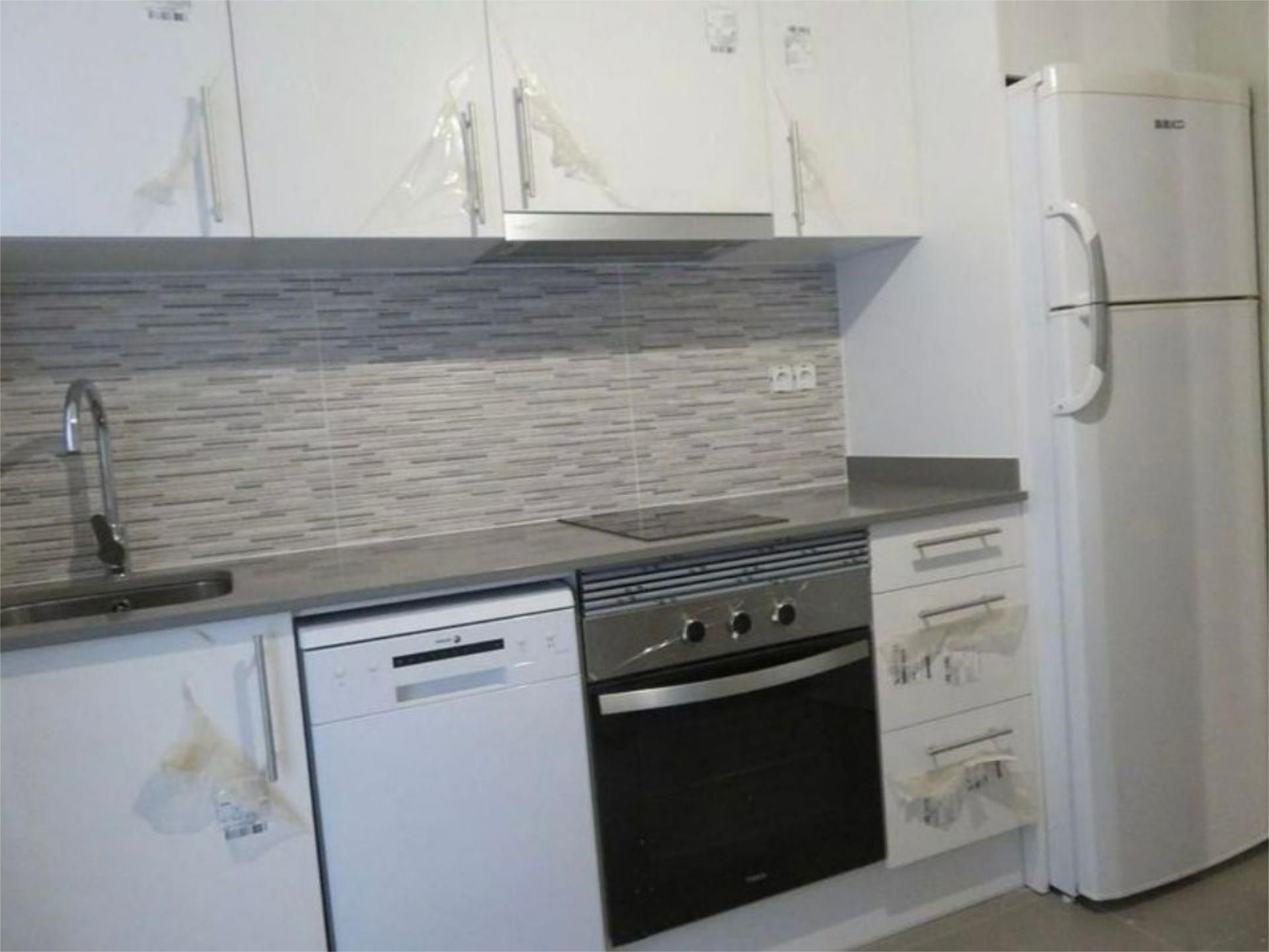 Kitchen of Flat to share in Martorell  with Air Conditioner