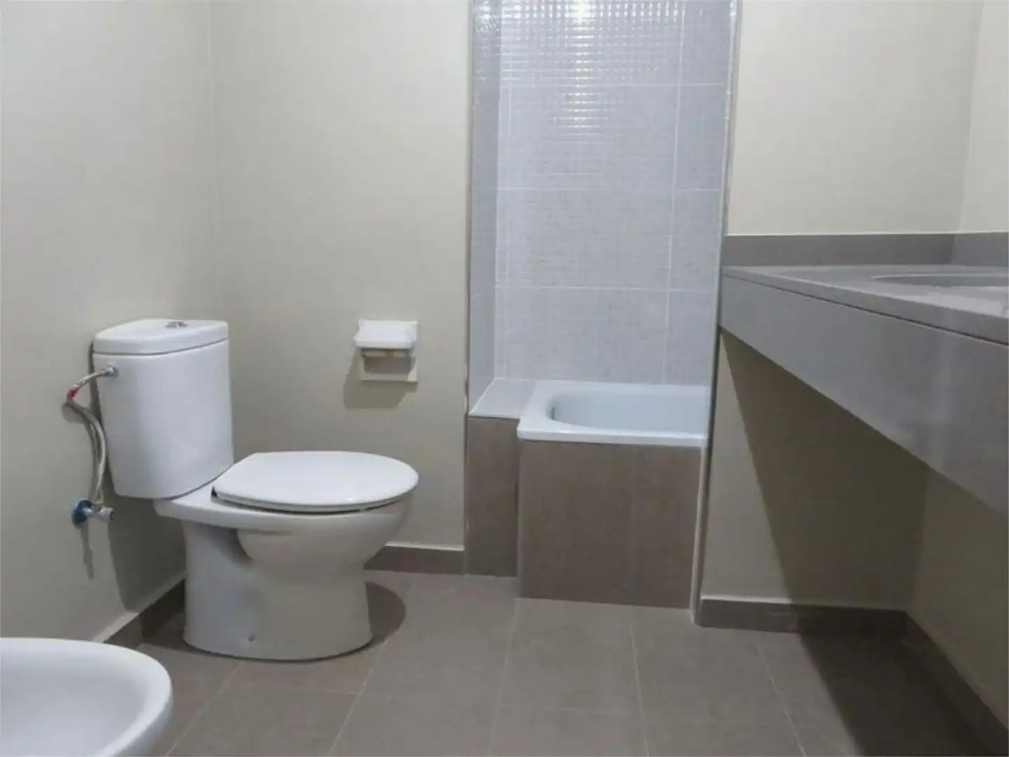 Zimmer in Plaça de la Vila, 1, Martorell Badezimmer von Wohnung zur untervermieten in Martorell mit Klimaanlage