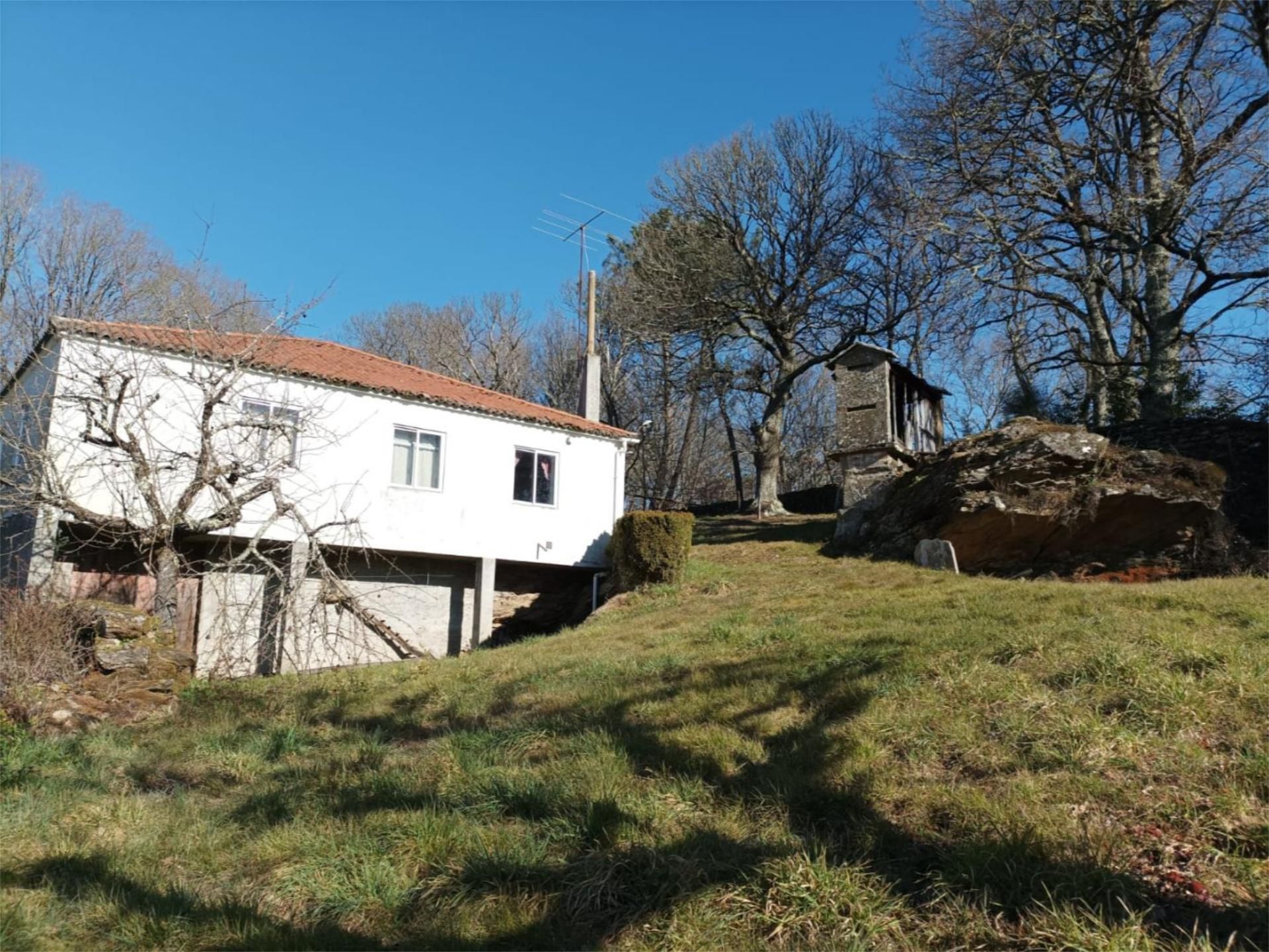 Vista exterior de Pis en venda en Lalín amb Jardí privat, Traster i Balcó