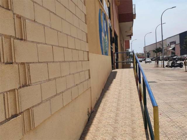 Local comercial en Venta en Calle General Villalba, 29 en El Real