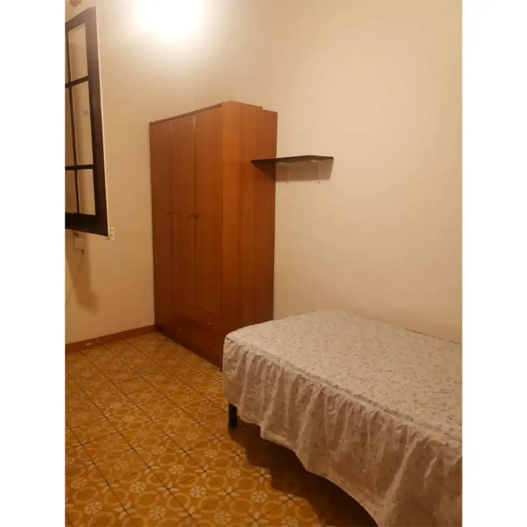 Bedroom of Flat for share in Barcelona  with Furnished, Oven and Washing machine