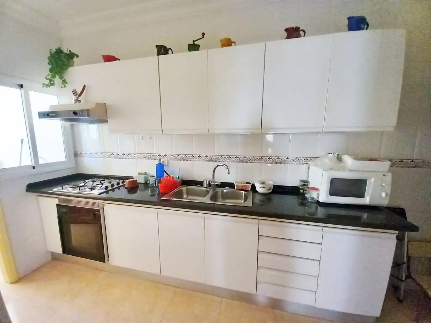 Piso en venta en Calle de Ruiz de Padrón, 2, San Sebastián de la Gomera Cocina de Piso en venta en San Sebastián de la Gomera con Terraza, Trastero y Amueblado