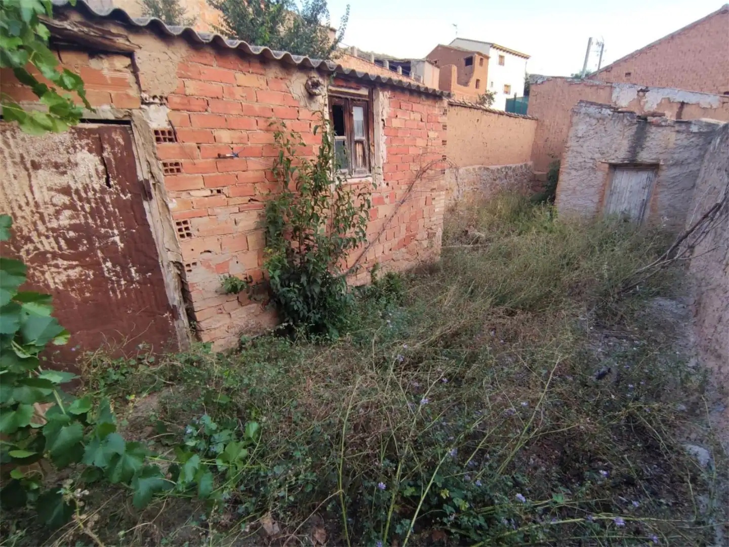 Casa adosada en venda a Calle el Belimbre, 7, Santa María de Huerta Casa adosada en venda en Santa María de Huerta amb Jardí privat i Parquet