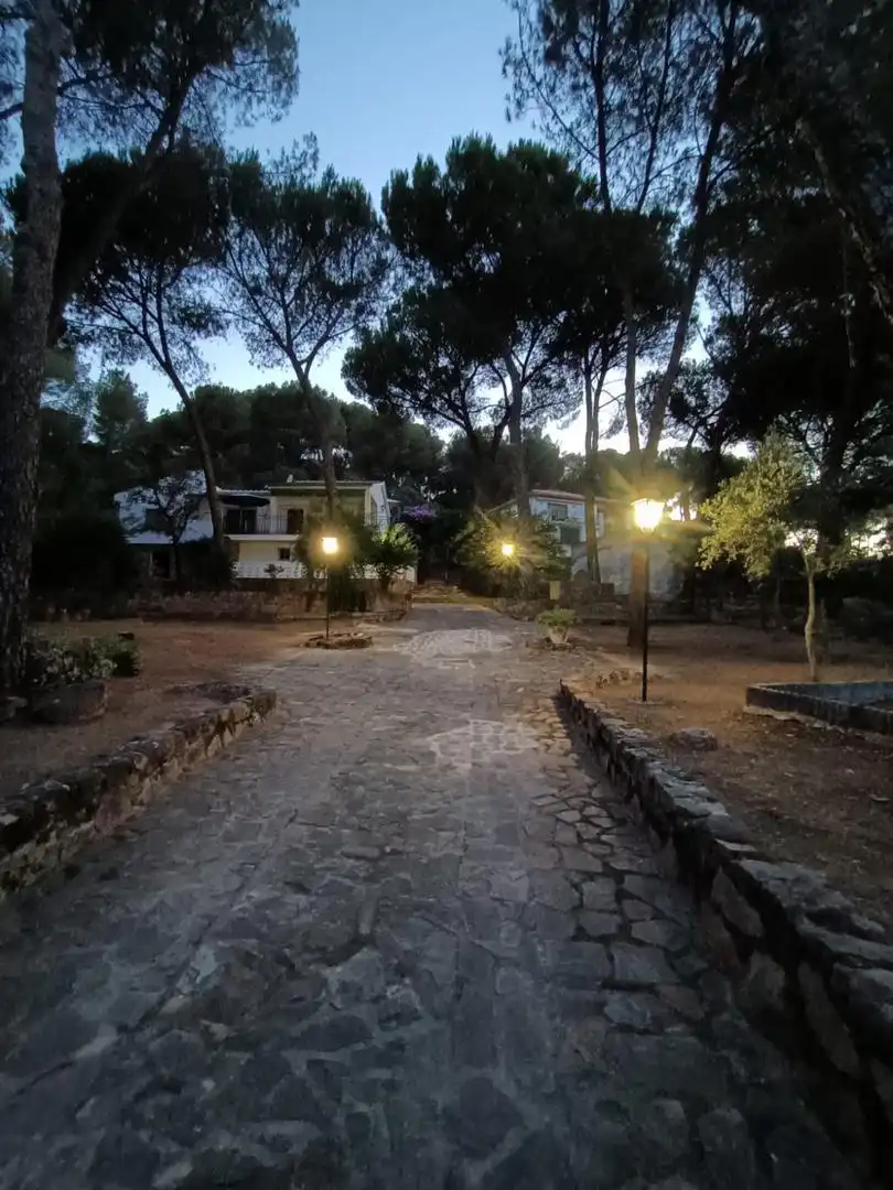 Casa o xalet de lloguer a Avenida del Brezo, Las Jaras Vista exterior de Casa o xalet de lloguer en Córdoba amb Aire condicionat, Calefacció i Jardí privat