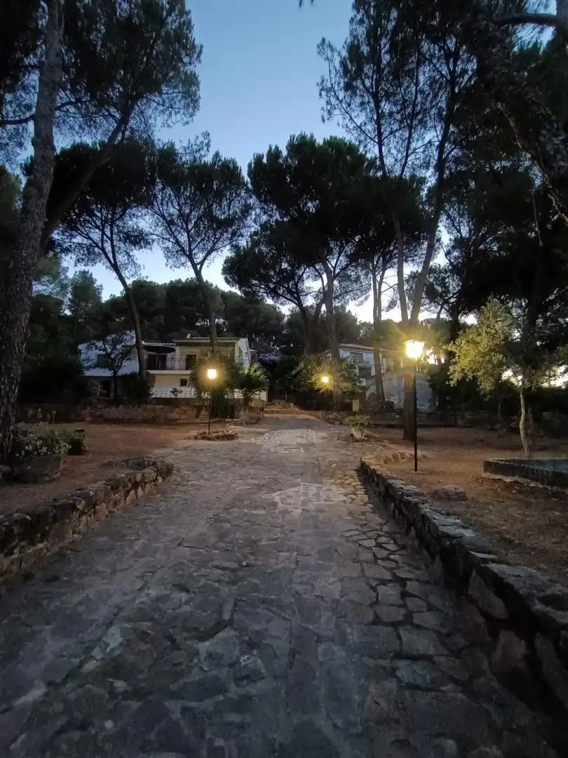 Casa o xalet de lloguer a Avenida del Brezo, Las Jaras Vista exterior de Casa o xalet de lloguer en Córdoba amb Aire condicionat, Calefacció i Jardí privat