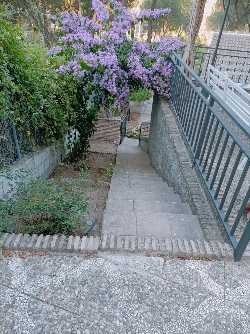 Casa o xalet de lloguer a Avenida del Brezo, Las Jaras Vista exterior de Casa o xalet de lloguer en Córdoba amb Aire condicionat, Calefacció i Jardí privat
