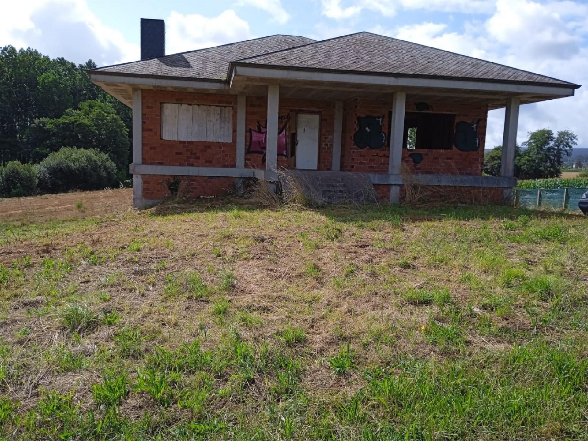 Country house for sale in Coristanco