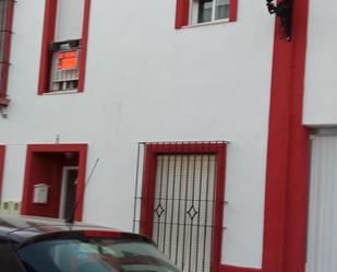 Vista exterior de Casa adosada en venda en Manzanilla