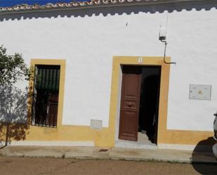 Exterior view of Single-family semi-detached for sale in Puebla de la Reina