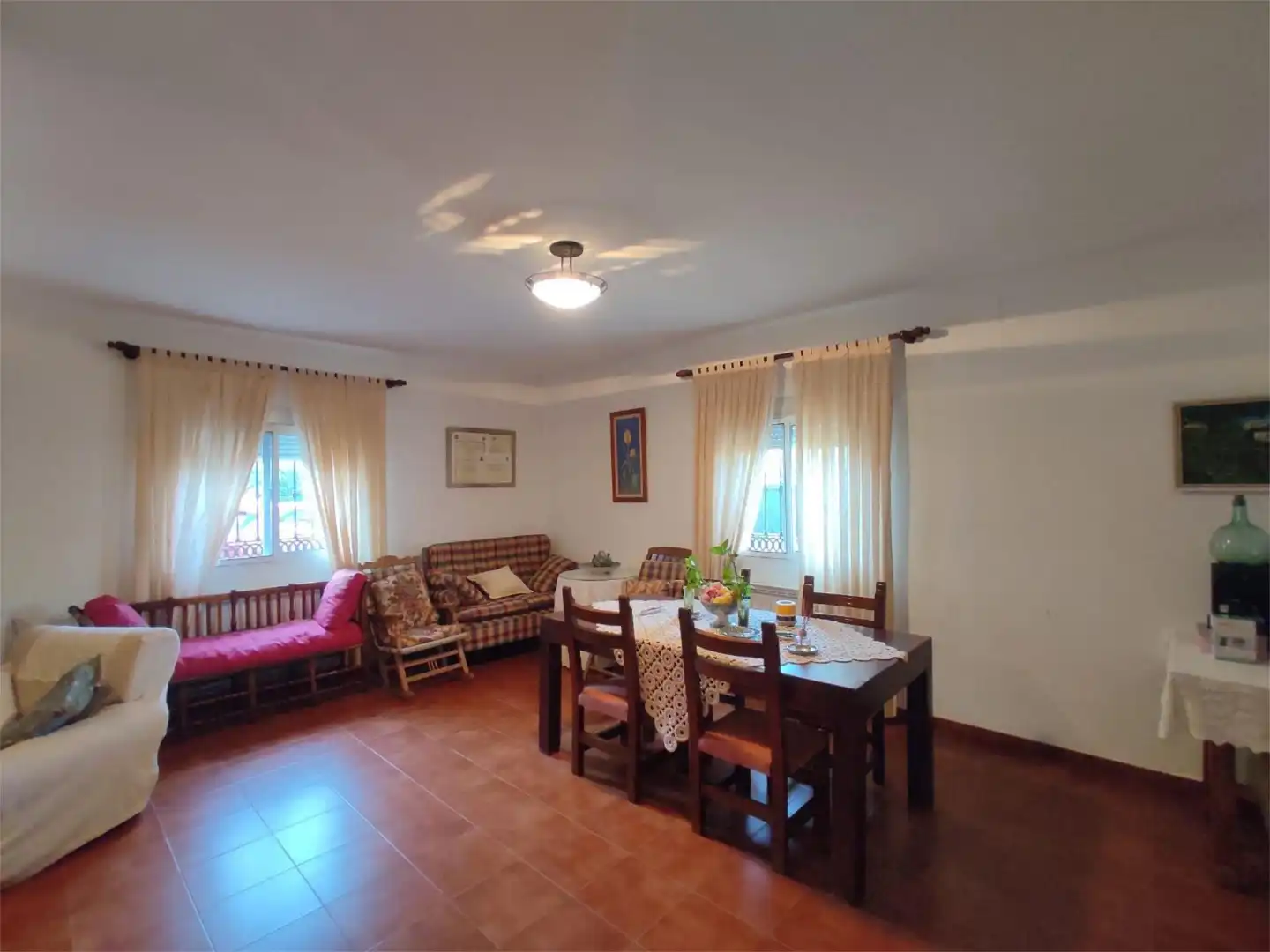 Casa o xalet en venda a Calle L, 5, San Roque - La Cruz - La Rozuela Menjador de Casa o xalet en venda en Linares amb Calefacció, Jardí privat i Terrassa