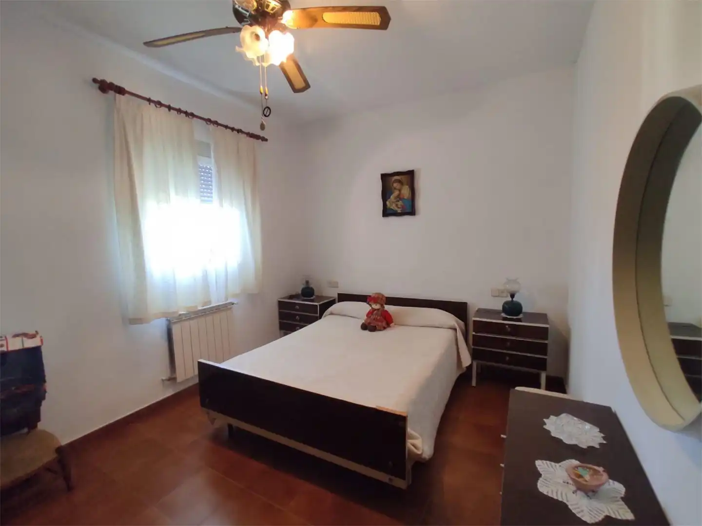Casa o xalet en venda a Calle L, 5, San Roque - La Cruz - La Rozuela Dormitori de Casa o xalet en venda en Linares amb Calefacció, Jardí privat i Terrassa