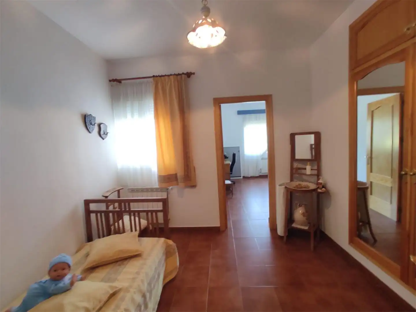 Casa o xalet en venda a Calle L, 5, San Roque - La Cruz - La Rozuela Dormitori de Casa o xalet en venda en Linares amb Calefacció, Jardí privat i Terrassa