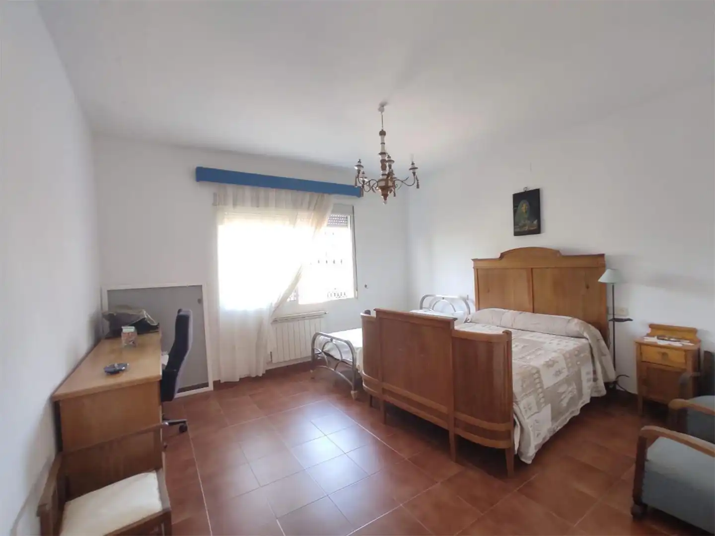 Casa o xalet en venda a Calle L, 5, San Roque - La Cruz - La Rozuela Dormitori de Casa o xalet en venda en Linares amb Calefacció, Jardí privat i Terrassa