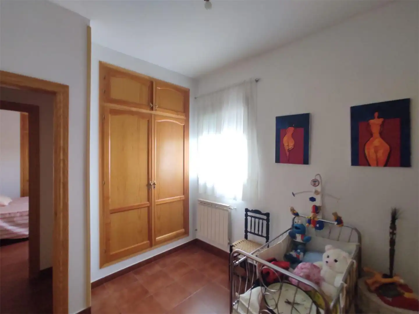 Casa o xalet en venda a Calle L, 5, San Roque - La Cruz - La Rozuela Dormitori de Casa o xalet en venda en Linares amb Calefacció, Jardí privat i Terrassa