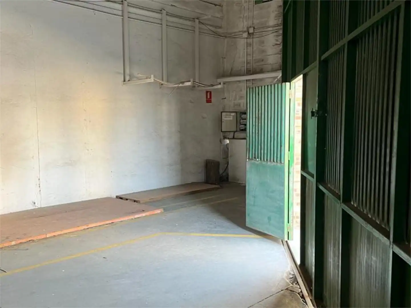 Nau industrial de lloguer a Calle Chiclana, 1, Puntales - Zona Franca Nau industrial de lloguer en Cádiz