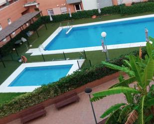 Swimming pool of Attic for sale in  Sevilla Capital  with Air Conditioner, Terrace and Swimming Pool