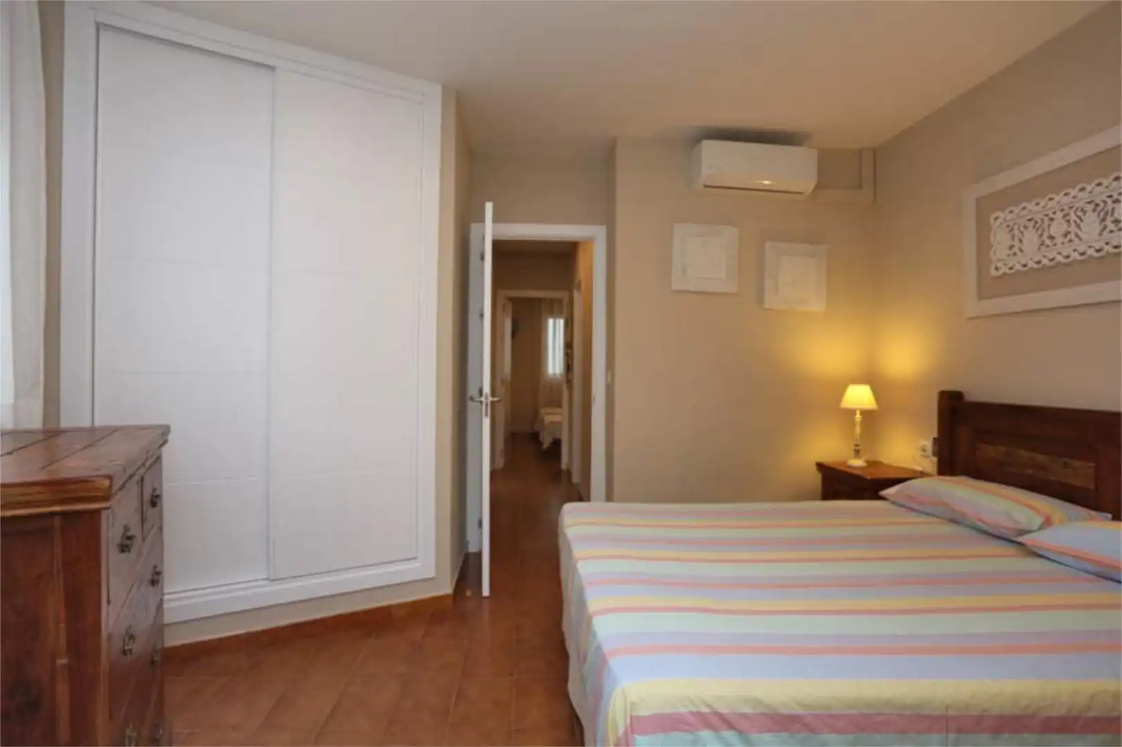 Apartament de lloguer a Calle Carril de la Fuente, 18, Conil Dormitori de Apartament de lloguer en Conil de la Frontera amb Aire condicionat, Calefacció i Terrassa