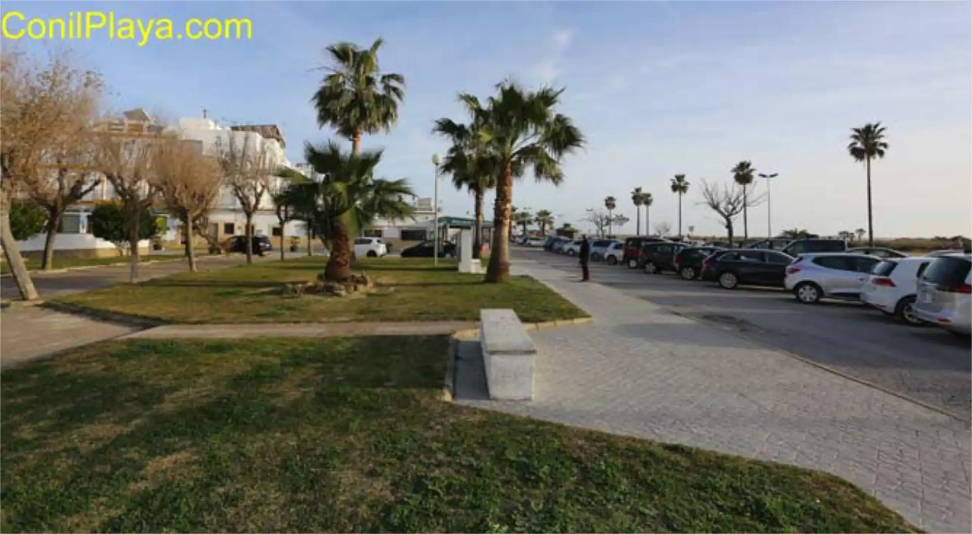Apartament de lloguer a Calle Carril de la Fuente, 18, Conil Vista exterior de Apartament de lloguer en Conil de la Frontera amb Aire condicionat, Calefacció i Terrassa