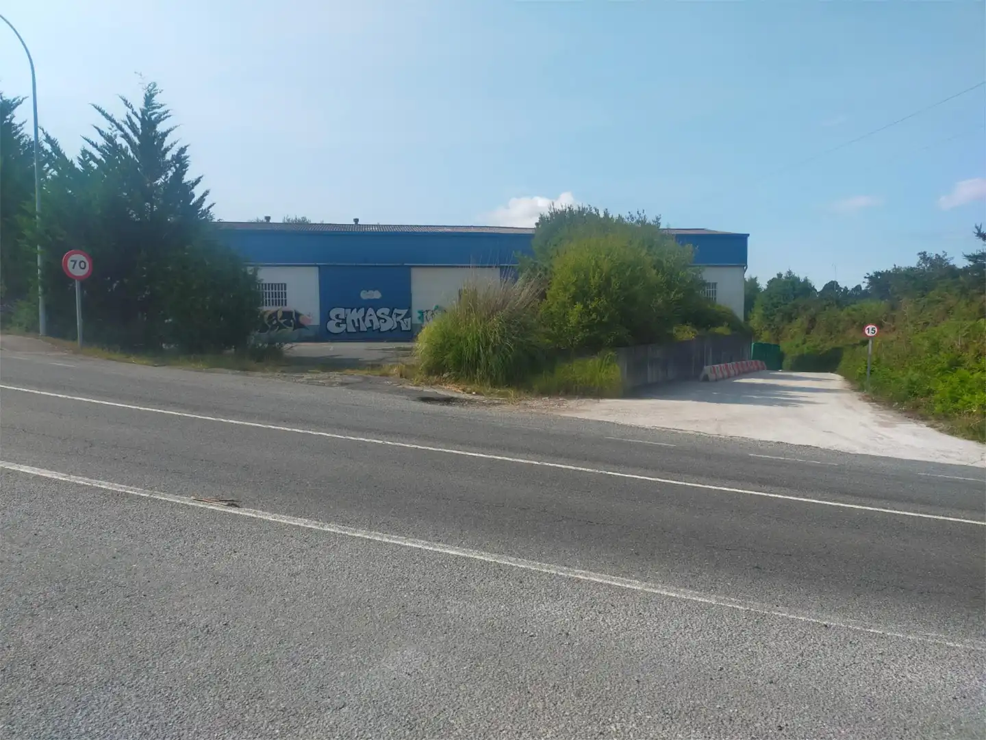 Nau industrial en venda a Montellos, 40, Betanzos Vista exterior de Nau industrial en venda en Betanzos