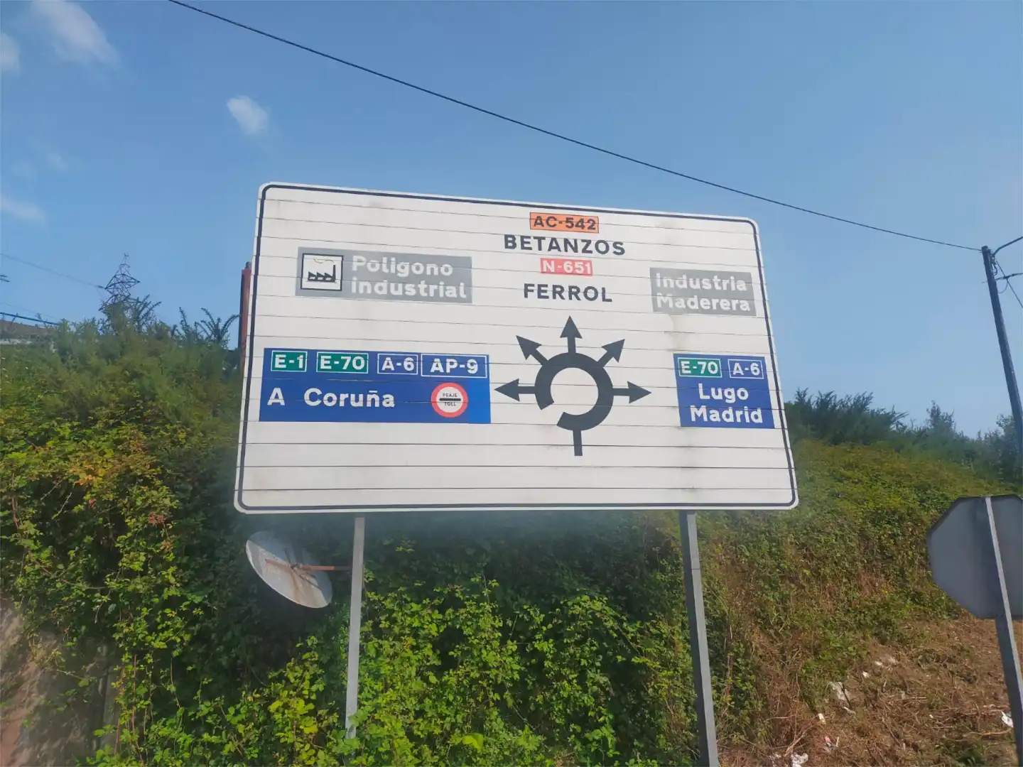 Nau industrial en venda a Montellos, 40, Betanzos Vista exterior de Nau industrial en venda en Betanzos