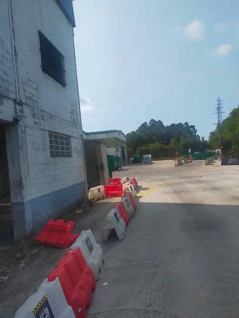 Nau industrial en venda a Montellos, 40, Betanzos Aparcament de Nau industrial en venda en Betanzos