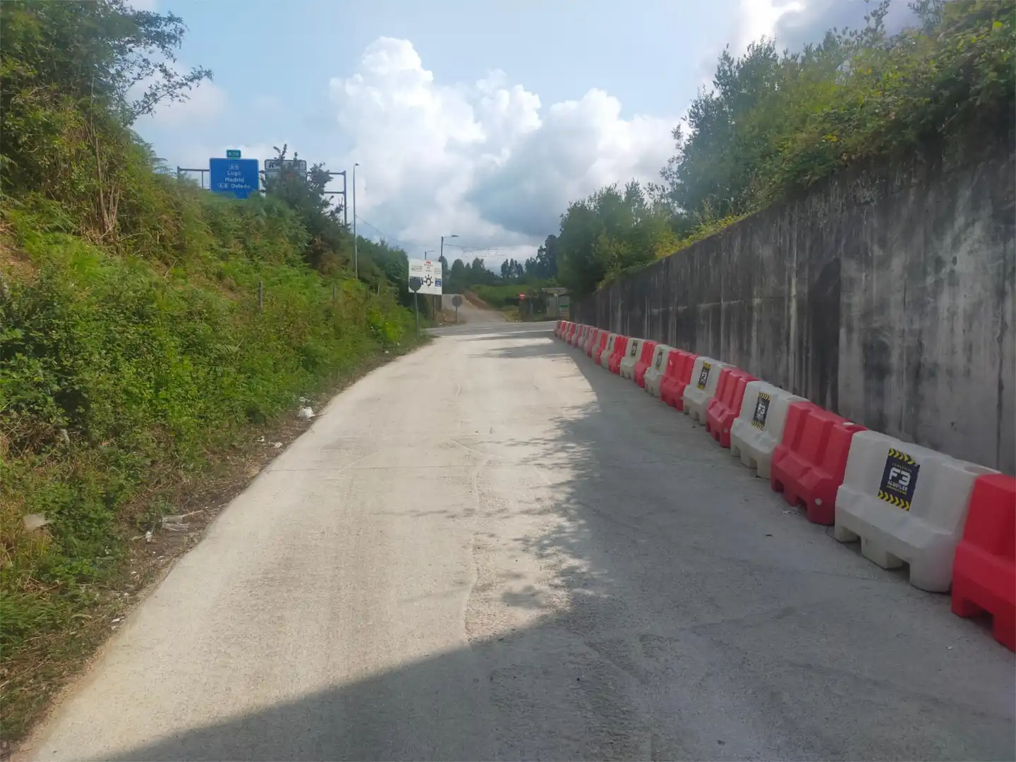 Nau industrial en venda a Montellos, 40, Betanzos Vista exterior de Nau industrial en venda en Betanzos