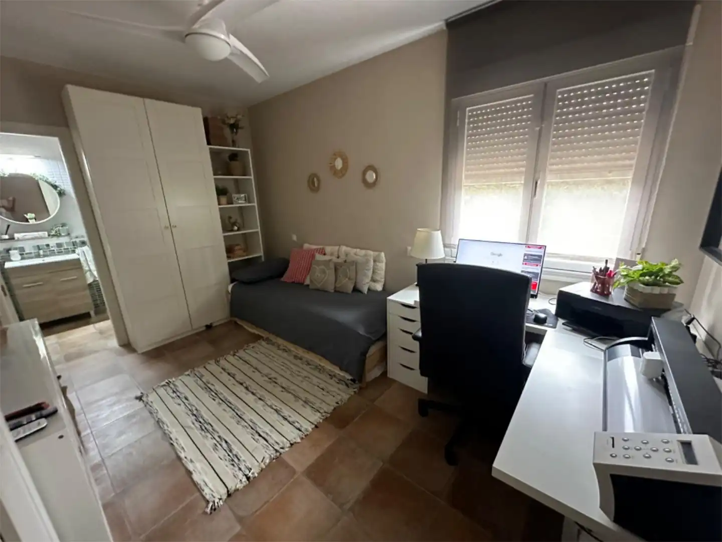 Room in Calle Frambueso, 54, Ugena Bedroom of Study for share in Ugena with Air Conditioner, Heating and Furnished