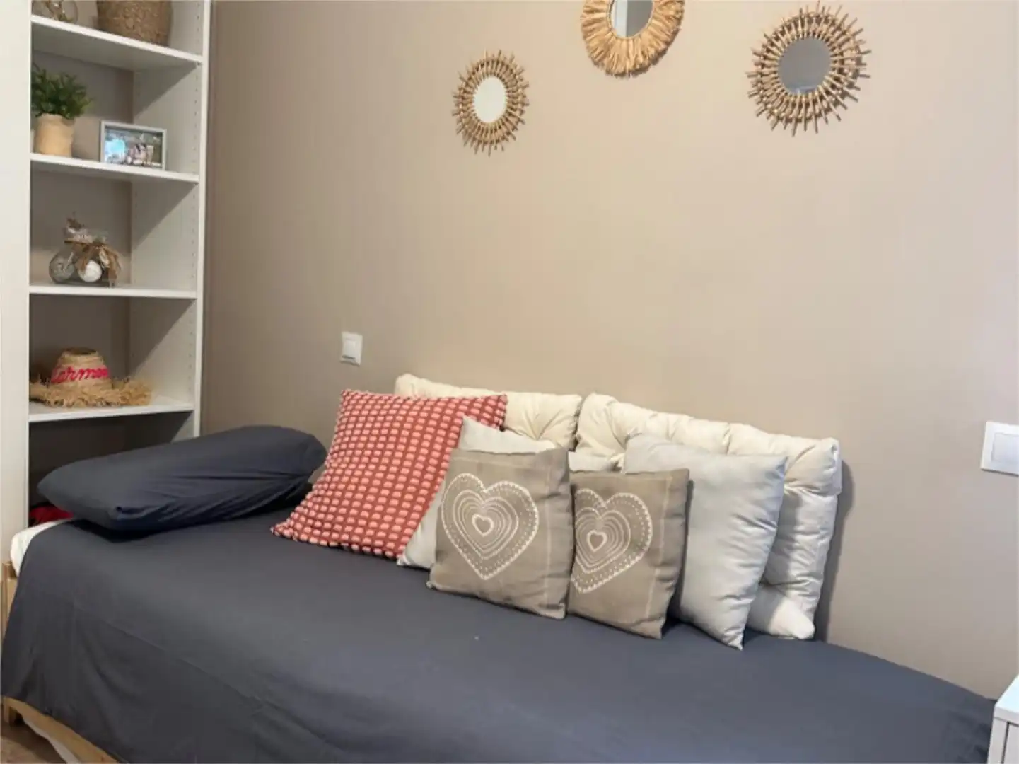 Room in Calle Frambueso, 54, Ugena Bedroom of Study for share in Ugena with Air Conditioner, Heating and Furnished