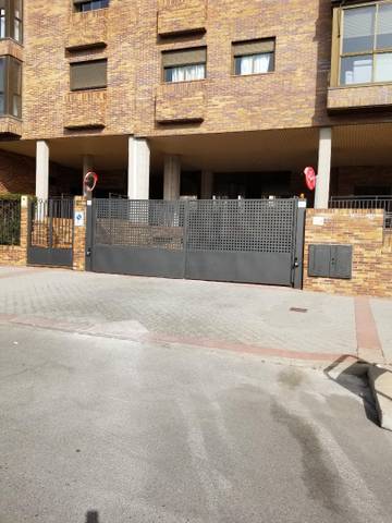 Garaje en Venta en Calle de los Monasterios de Suso y Yuso, 23 en Montecarmelo