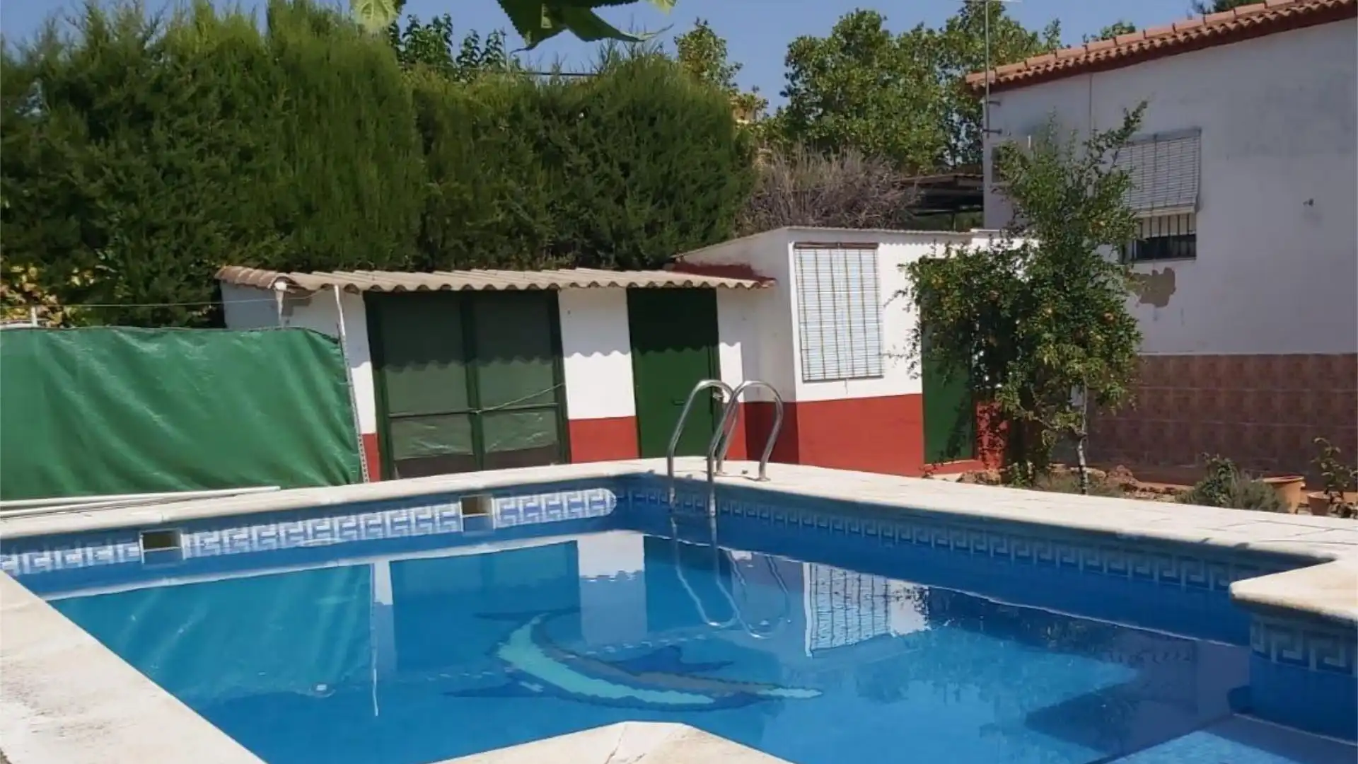 Houses for sale in Urbanización Llanos de la Encina, 22, San Roque - La Cruz - La Rozuela Swimming pool of Houses for sale in Linares with Air Conditioner, Heating and Private garden