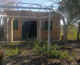 Vista exterior de Casa o xalet en venda en Arahal amb Terrassa i Piscina