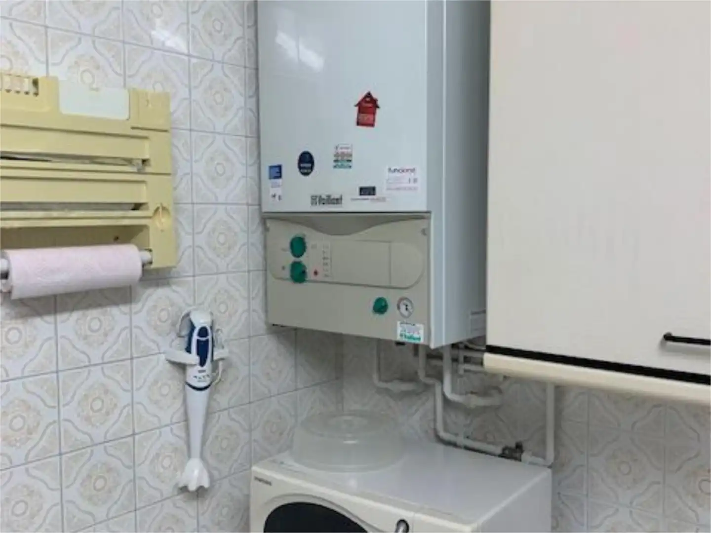 Habitación en Calle Dionisio de la Huerta, 5, Ribadesella Baño de Piso para compartir en Ribadesella con Calefacción, Terraza y Amueblado