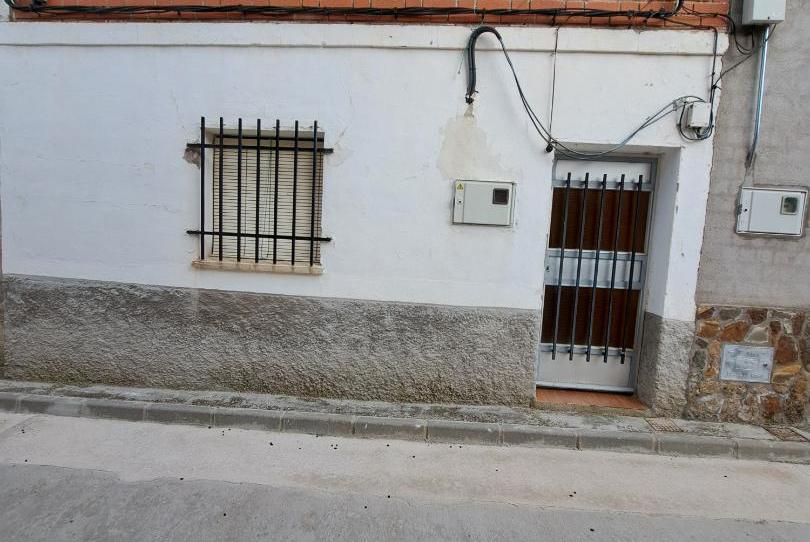 Foto 1 de Casa adosada en venda a Calle Real, 7, Espinoso del Rey, Toledo
