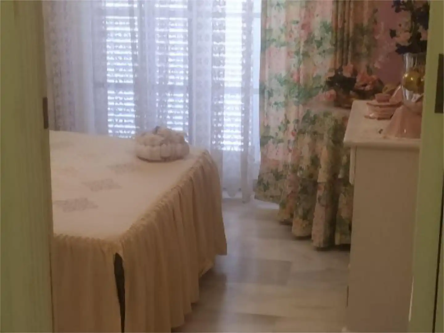 Bedroom of Detached homes for sale in Algeciras  with Furnished and Balcony