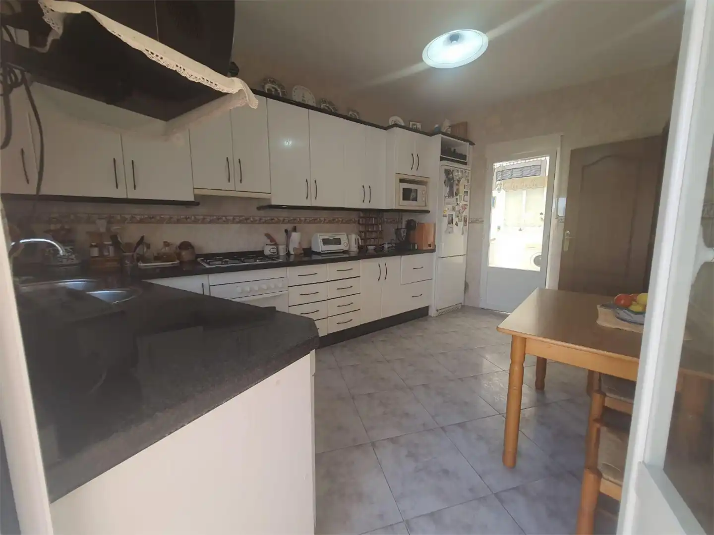 Casa adosada en venta en Calle Real, 5, Cádiar Cocina de Casa adosada en venta en Cádiar con Calefacción, Terraza y Piscina