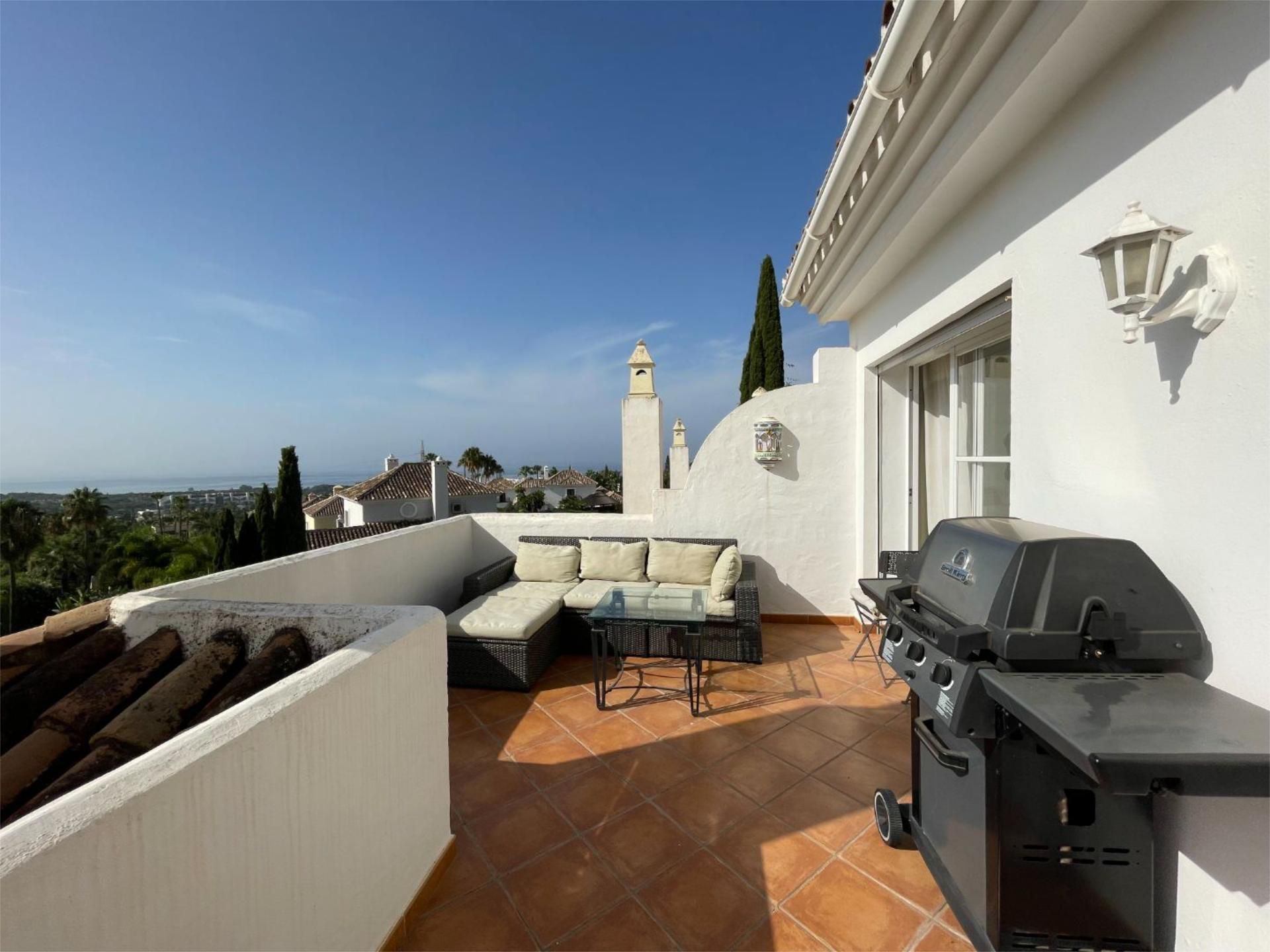 Terrassa de Casa adosada de lloguer en Estepona amb Aire condicionat, Jardí privat i Terrassa