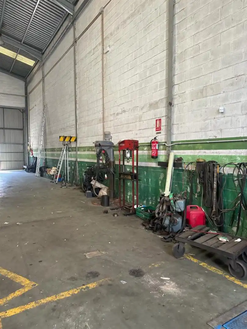 Fabrikhallen zum Verkauf in Avenida de la Longuera, 8, La Soledad Parkplatz von Fabrikhallen zum Verkauf in Chiclana de la Frontera