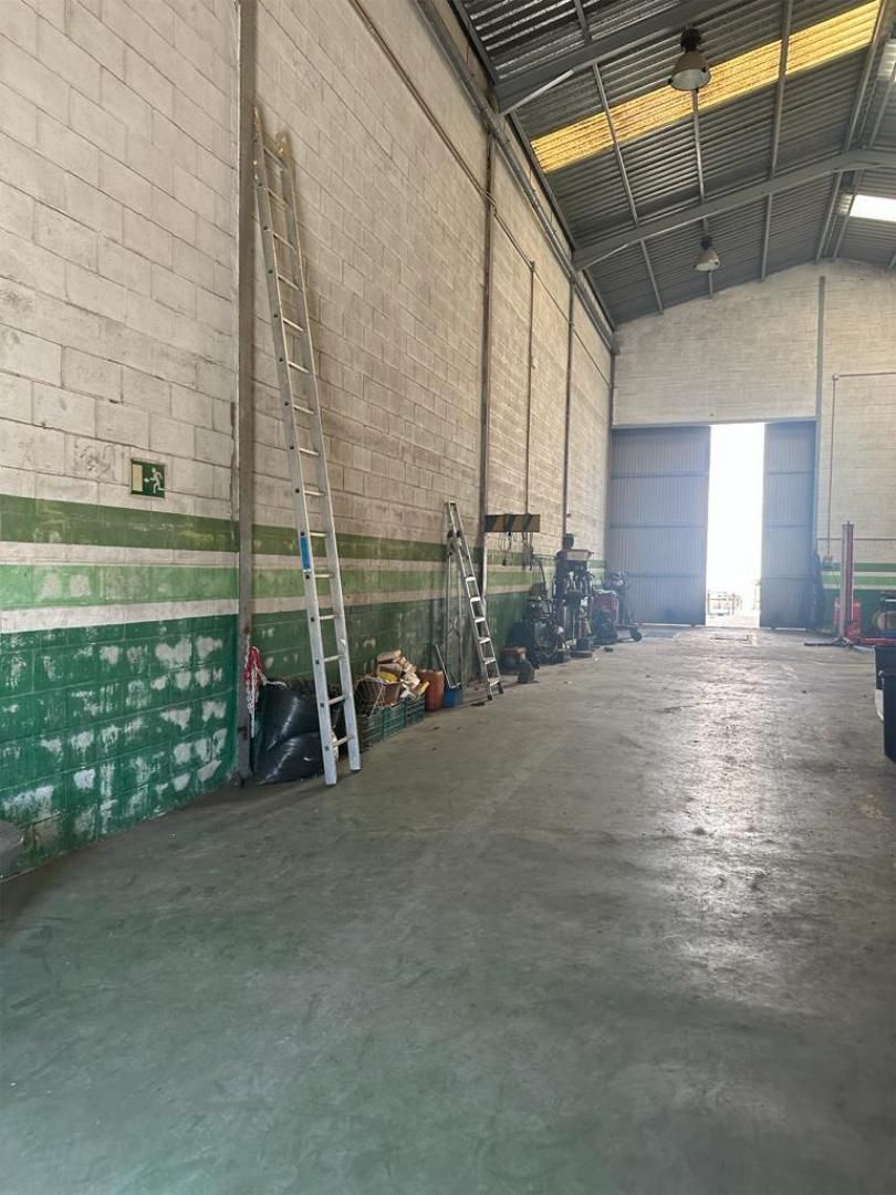 Aparcament de Nau industrial en venda en Chiclana de la Frontera