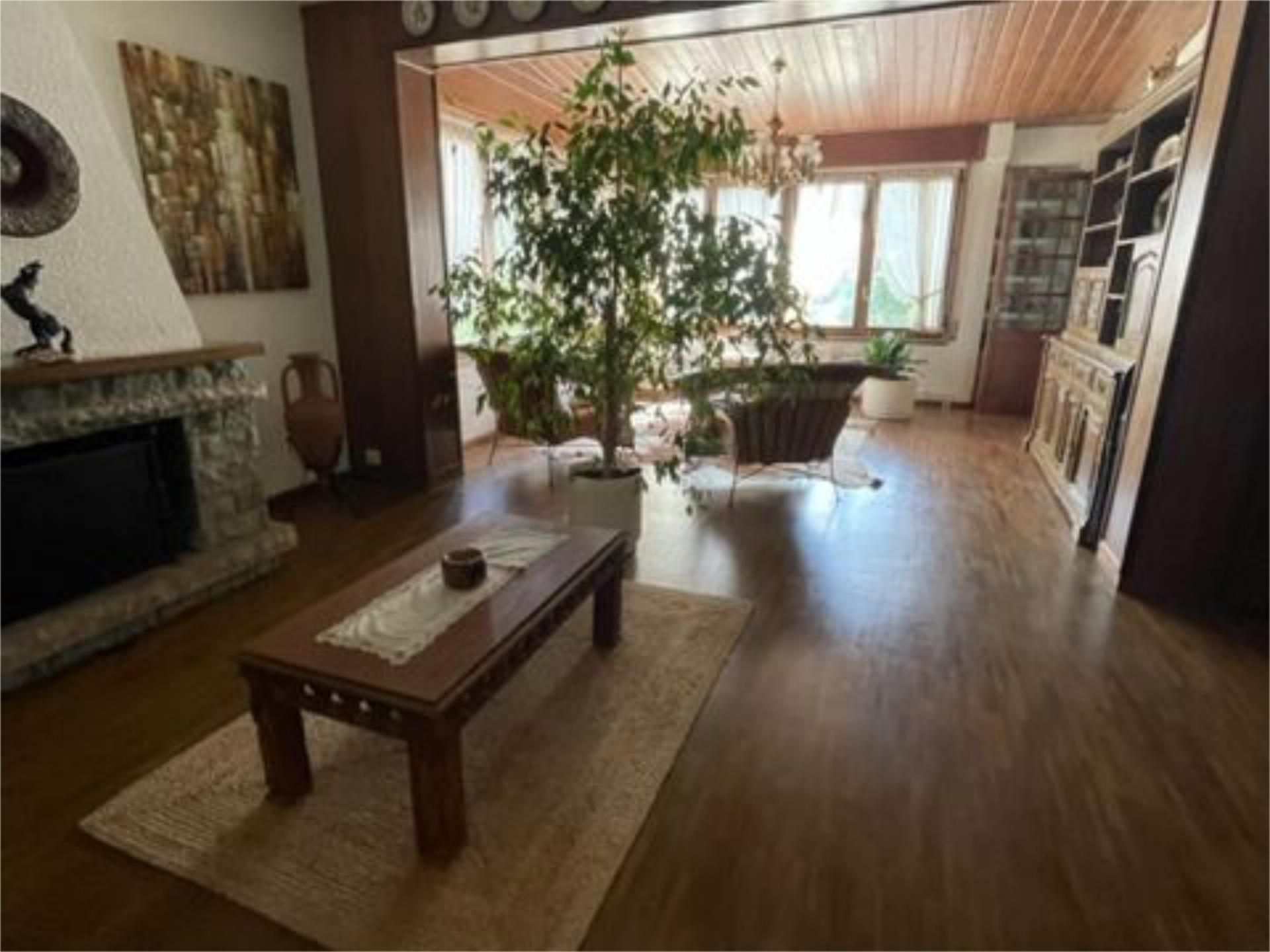 Sala d'estar de Casa o xalet en venda en Matadepera amb Aire condicionat, Terrassa i Balcó