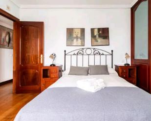 Bedroom of Flat to rent in  Sevilla Capital