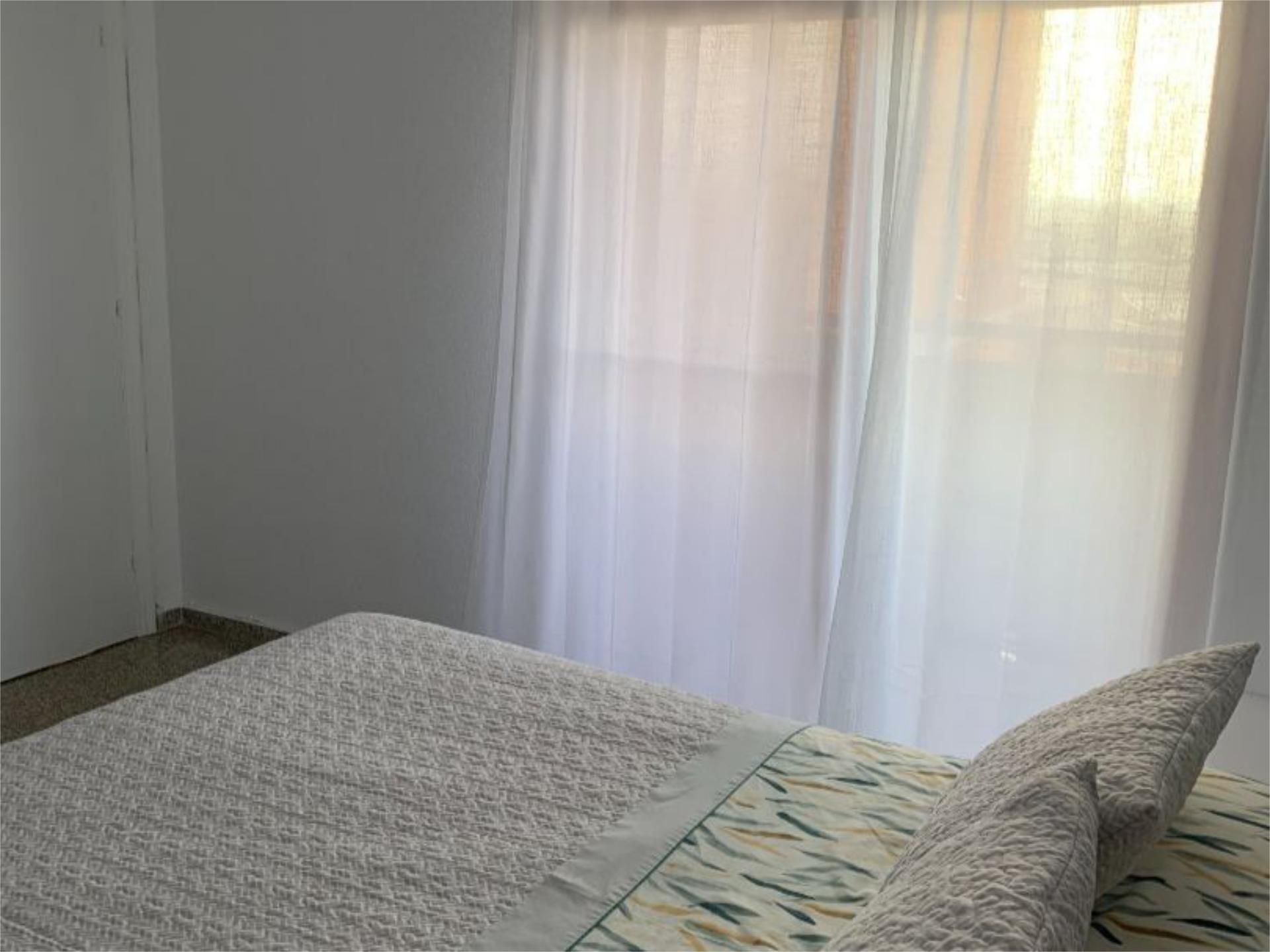 Dormitori de Pis en venda en Orihuela amb Aire condicionat, Terrassa i Moblat