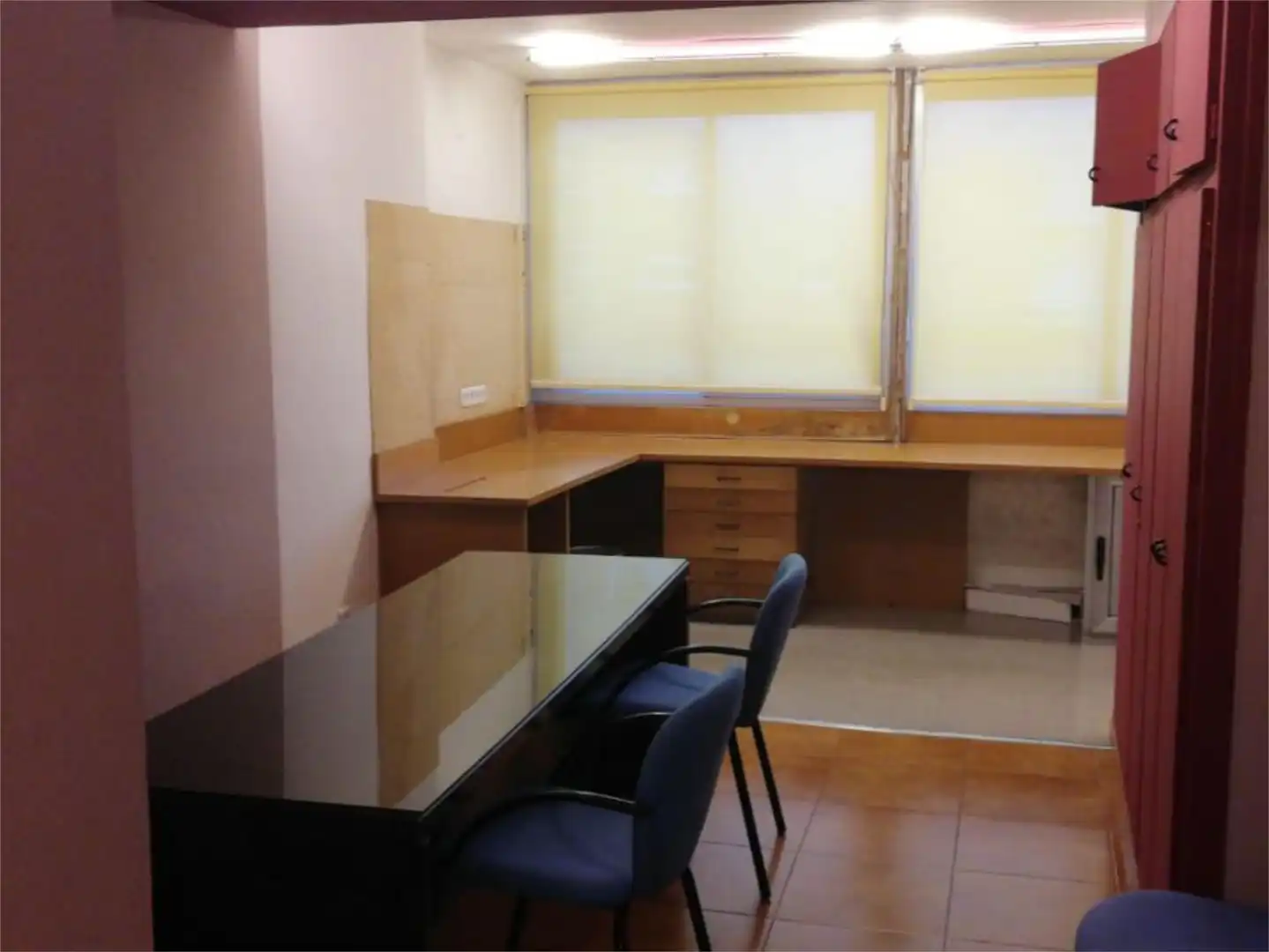 Office for rent in Carrer Port Lligat, Eixample - Horta Capallera Office for rent in Figueres with Air Conditioner, Heating and Furnished