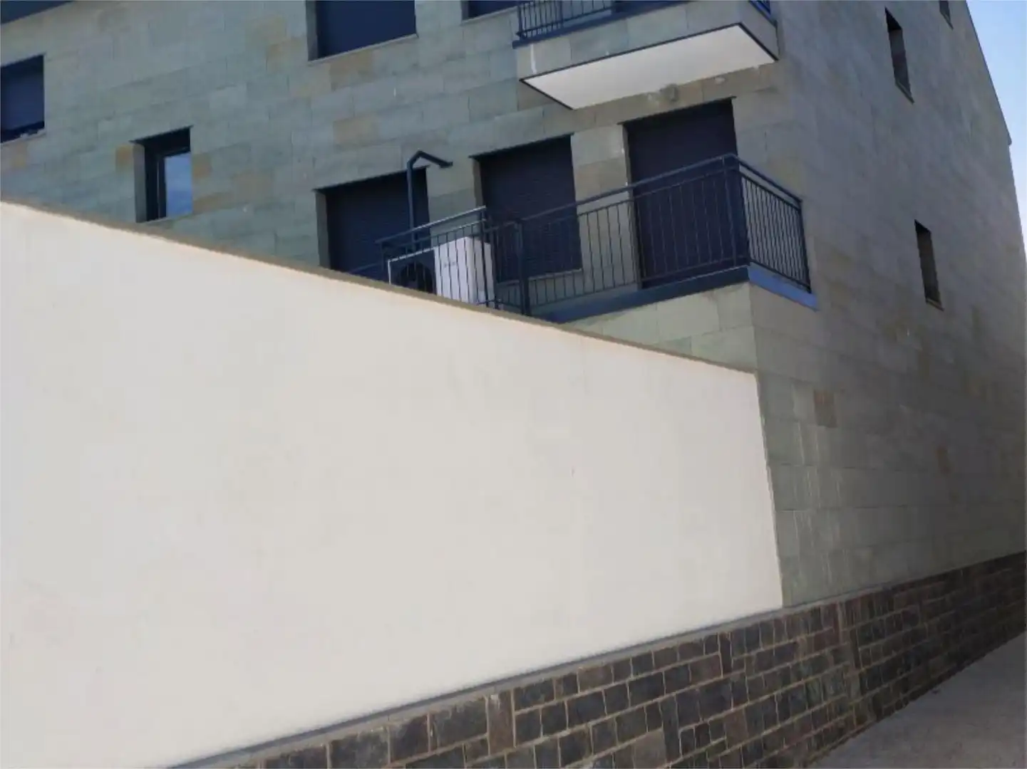 Exterior view of Flat for sale in La Puebla de Alfindén  with Terrace