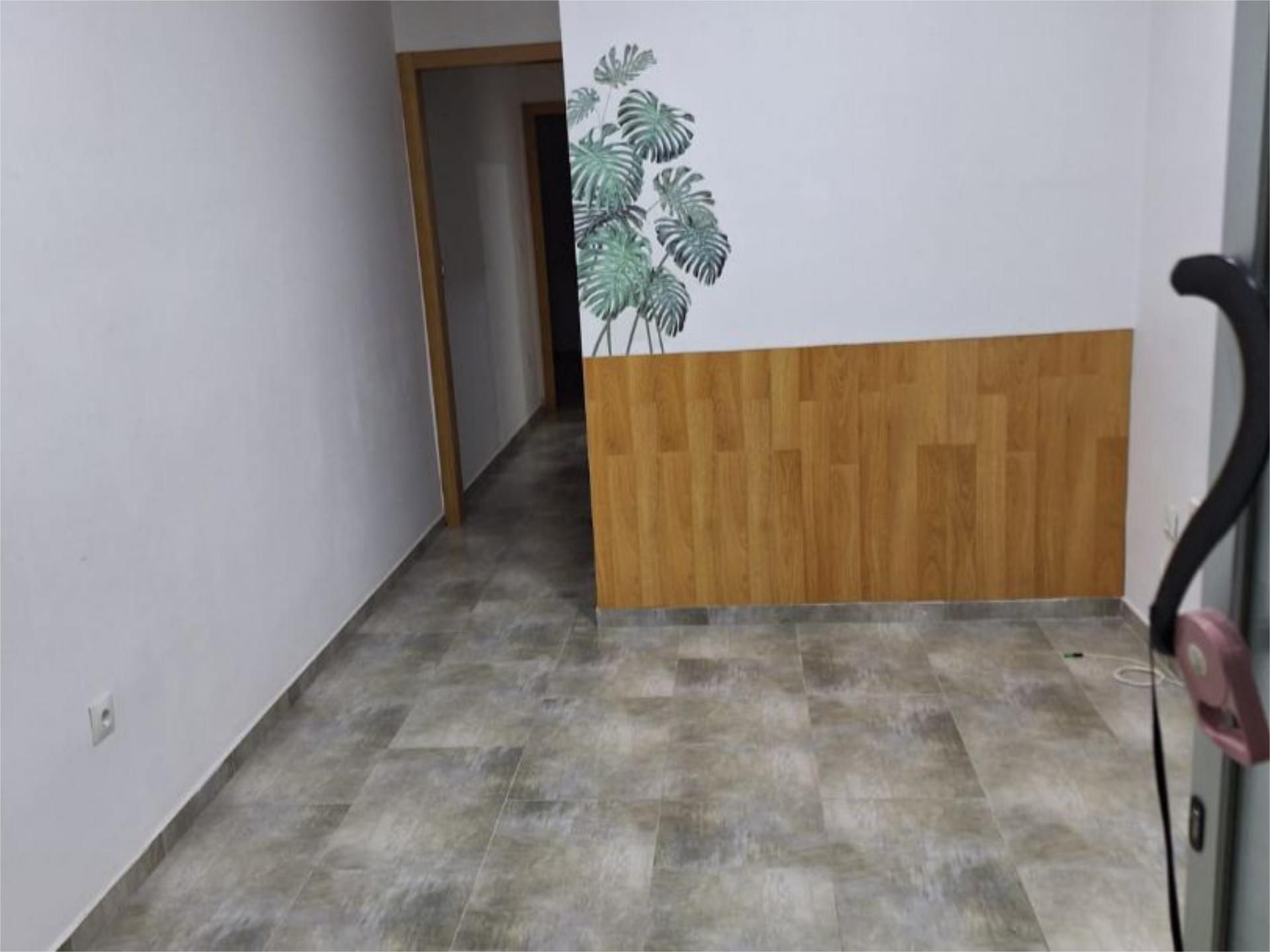 Premises to rent in Lucena