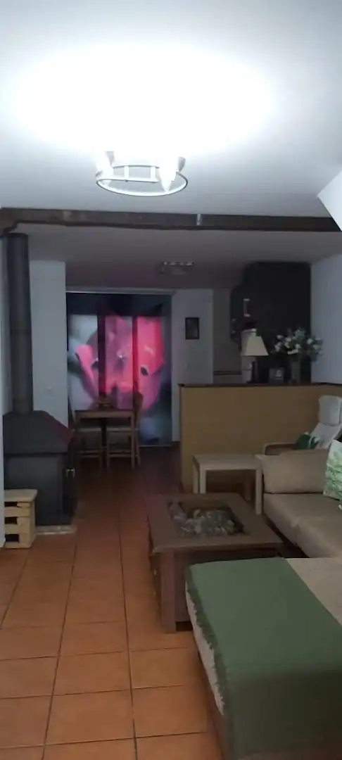 Casa adosada en venda a Calle Tiro de Barra, 10, Fuencaliente Sala d'estar de Casa adosada en venda en Fuencaliente amb Aire condicionat, Calefacció i Moblat