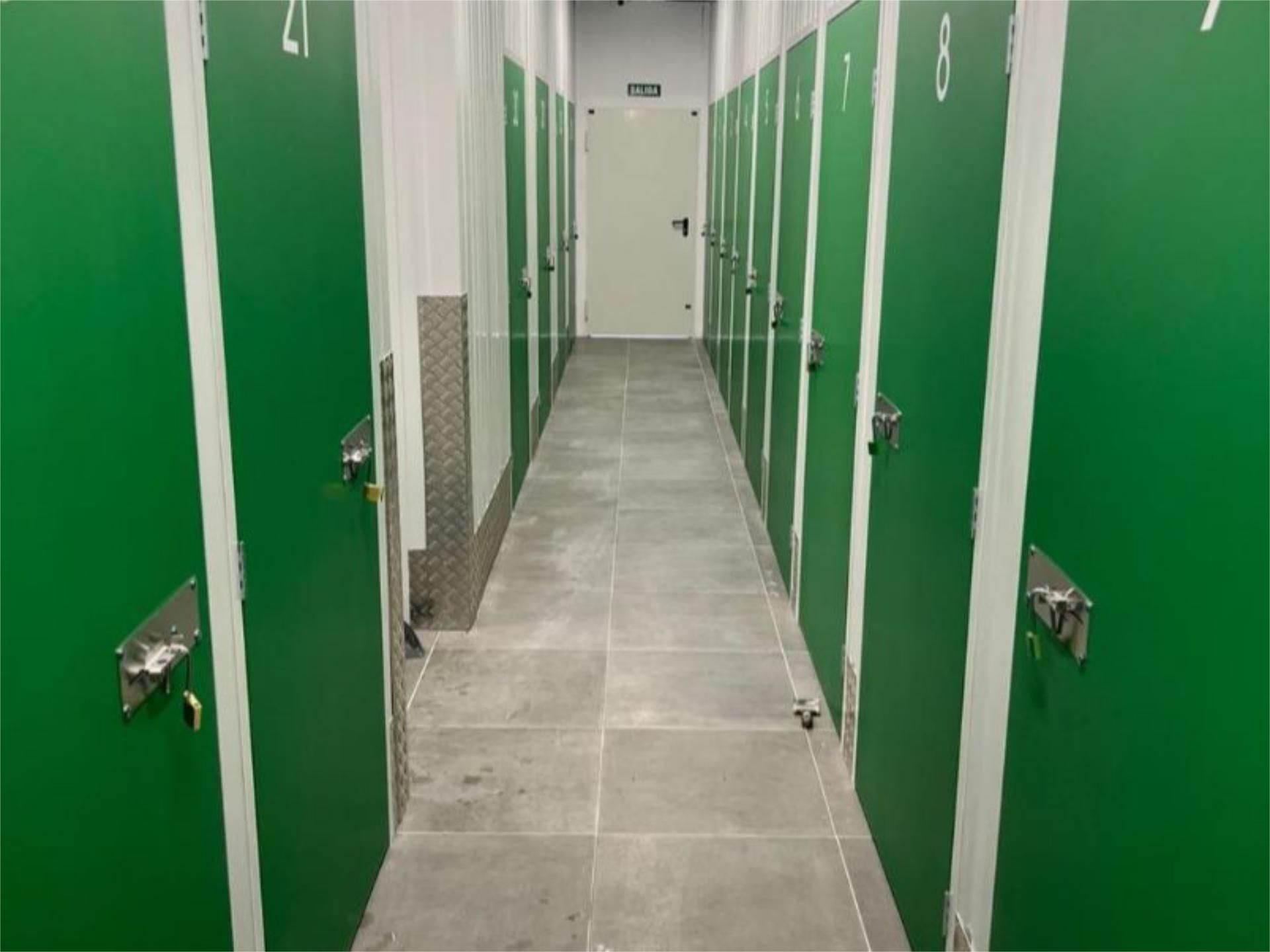 Box room to rent in  Valencia Capital
